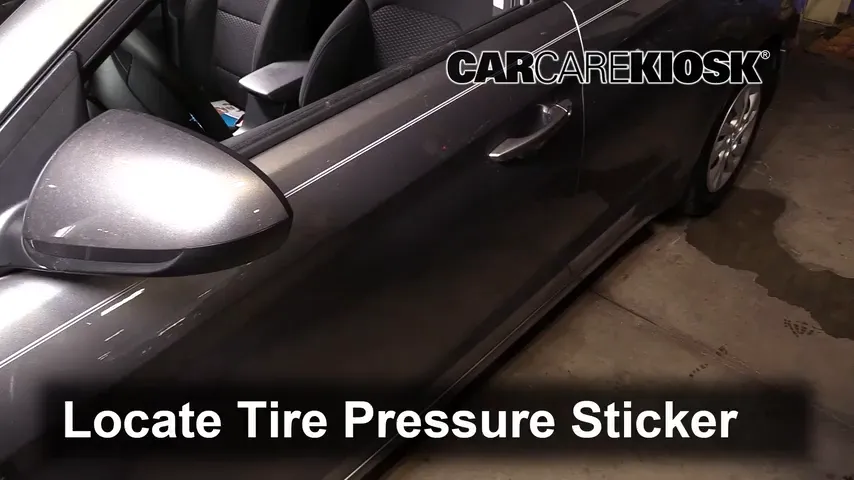 2019 Hyundai Elantra SE 2.0L 4 Cyl. Tires & Wheels Check Tire Pressure